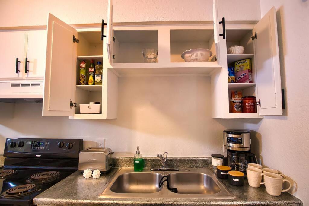 Chic & Cozy 2 Bedroom - 1 Bathroom - Rated Best อีเกิสพาส ภายนอก รูปภาพ